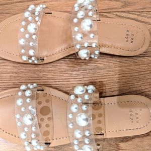 Women's size 8 pearl embellished slide sandals